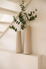 Hoge vaas Light 40x12 cm van aardewerk met decoratieve takken uit de STILL Collection
